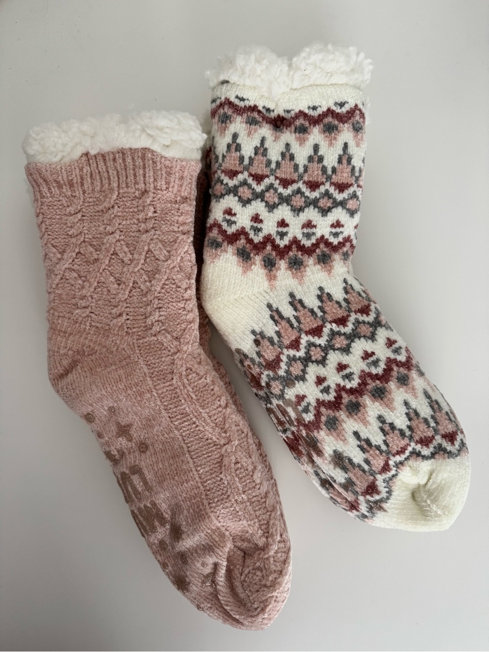 Muk Luks Women's Chenille Plush Lined Cabin Socks, 2 Pairs